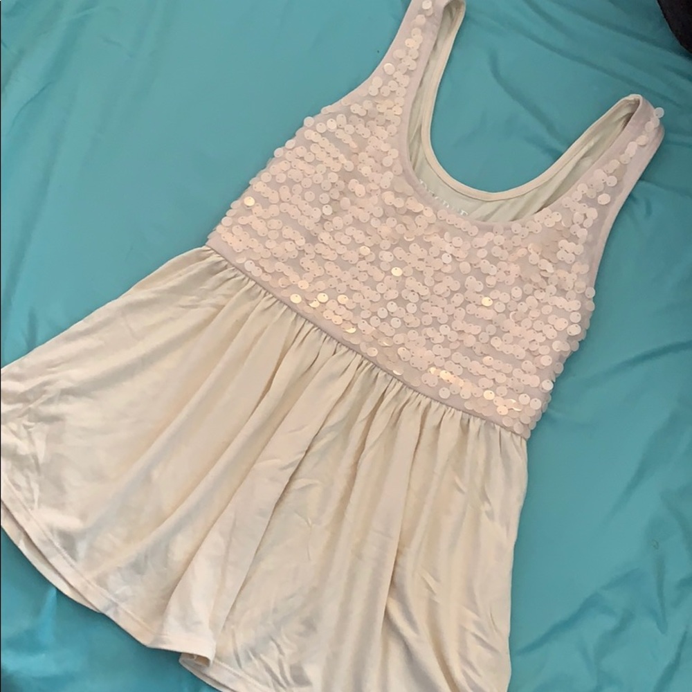 Beige tank top